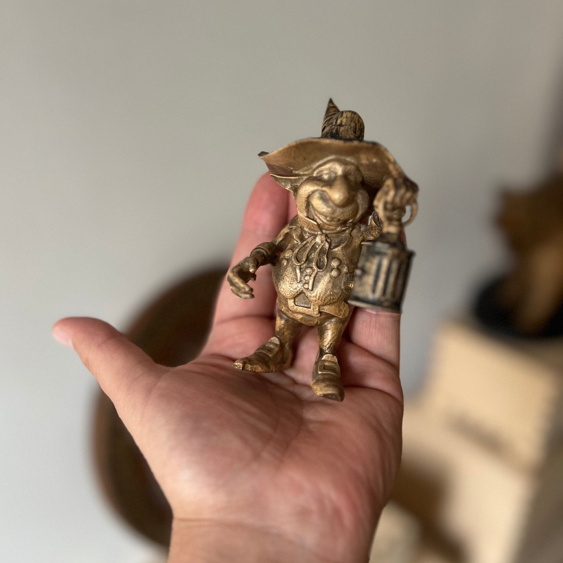 Wood carving mini gnome figurine bedsidetable decor, Small gnome statue for bookshelf decor and table decotation