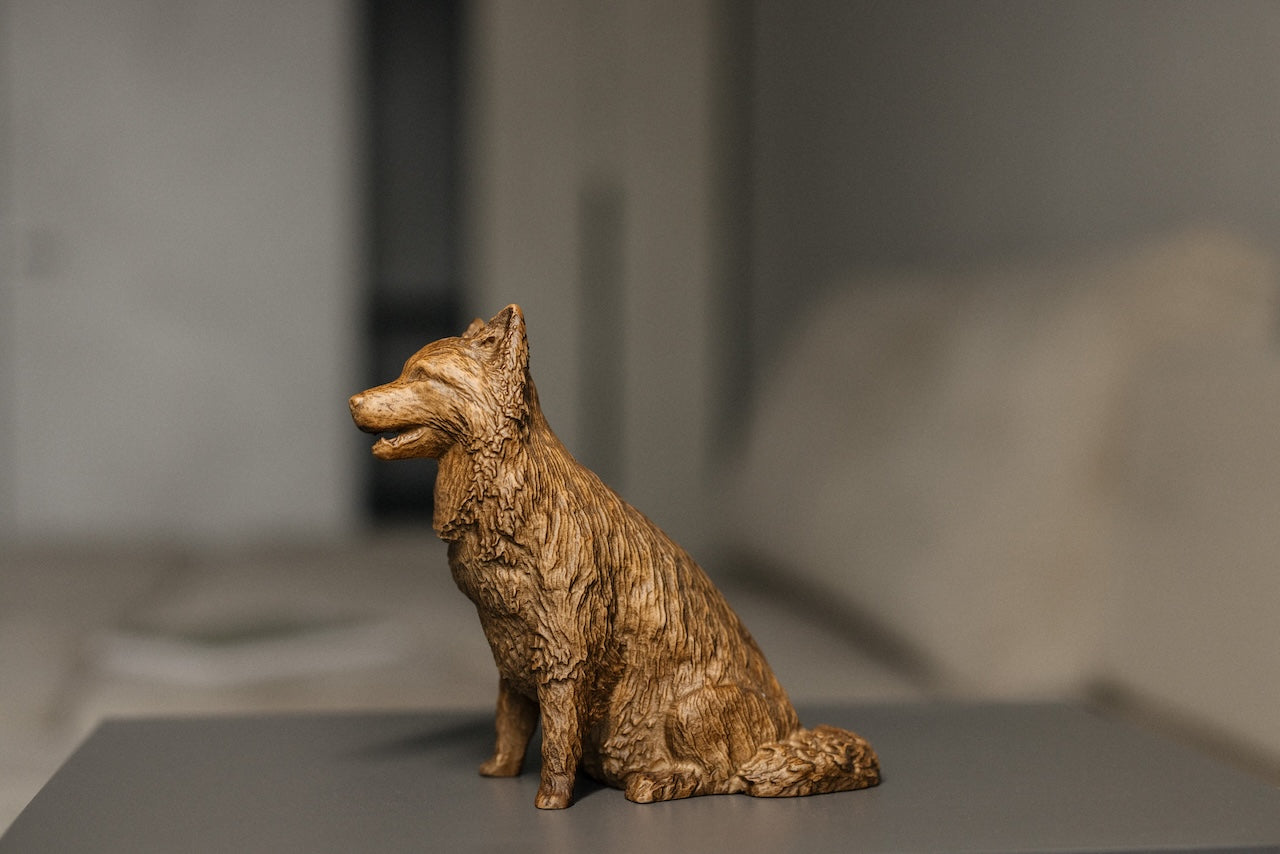 Border Collie Wooden Figurine – Hand-Finished Beechwood Sculpture