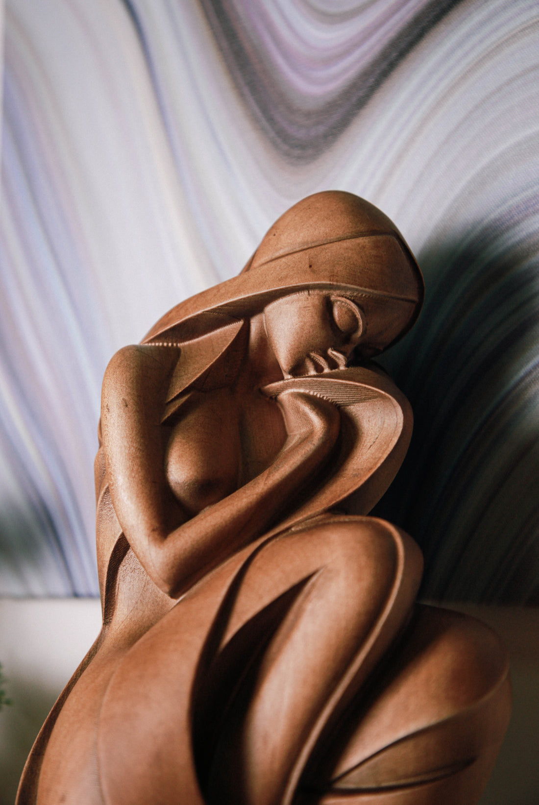 Solid Beech Wood Woman Figurine (Artistic Sculptural Design)
