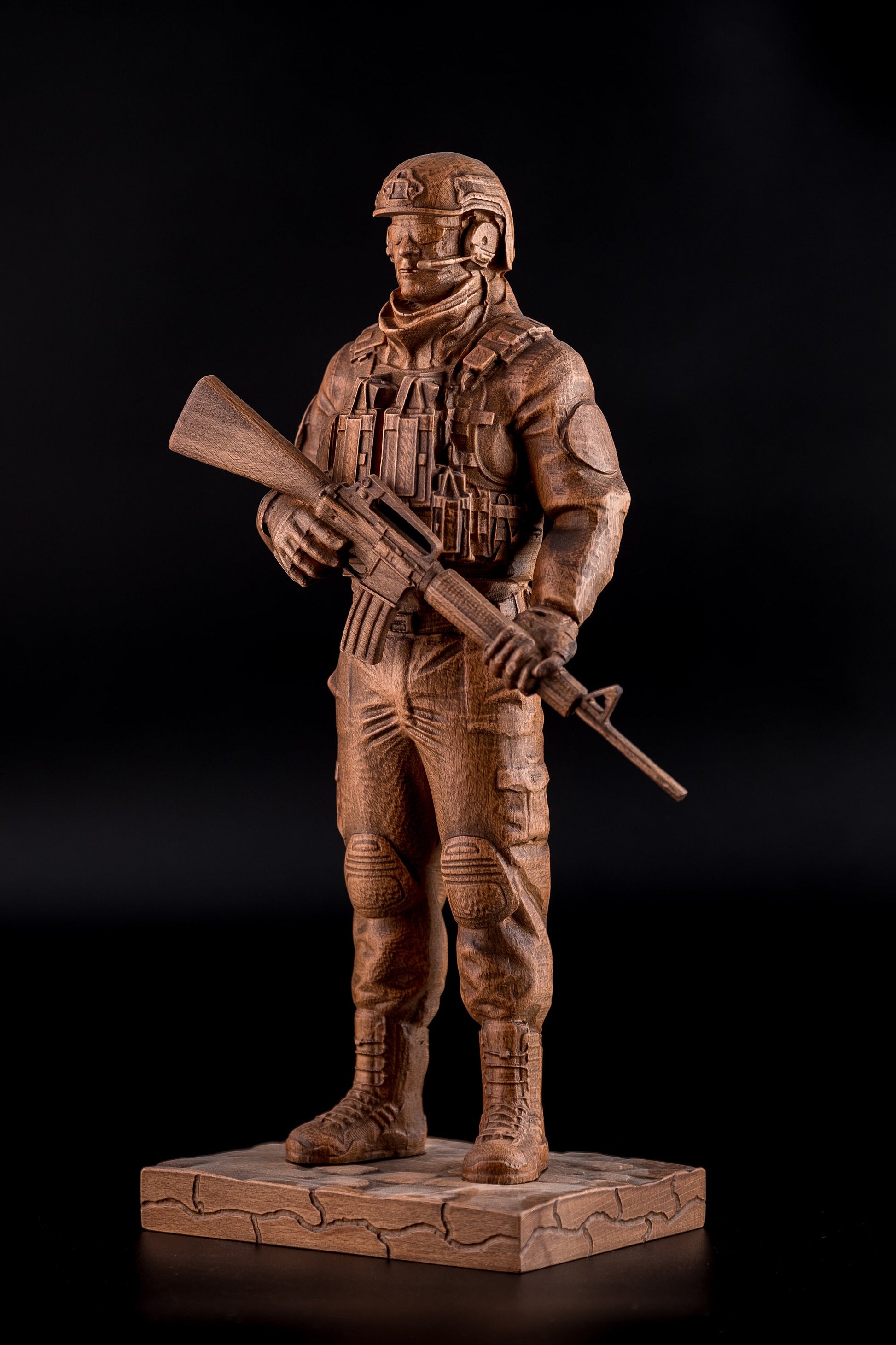 Statuette Wood Sculpture of US Soldier for Shelf Decor on Birthday Anniversary for Husband Father & Brother