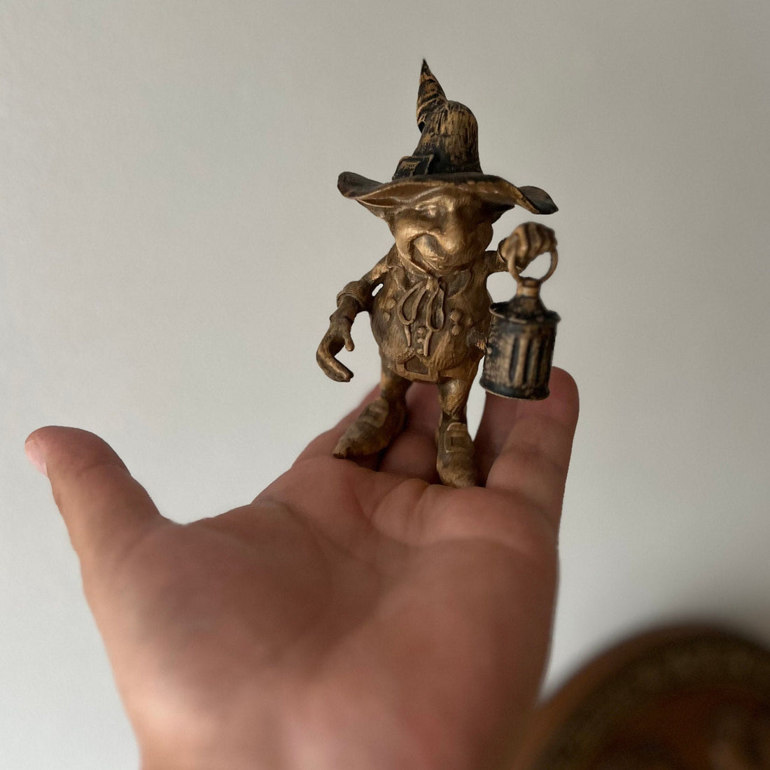 Wood carving mini gnome figurine bedsidetable decor, Small gnome statue for bookshelf decor and table decotation